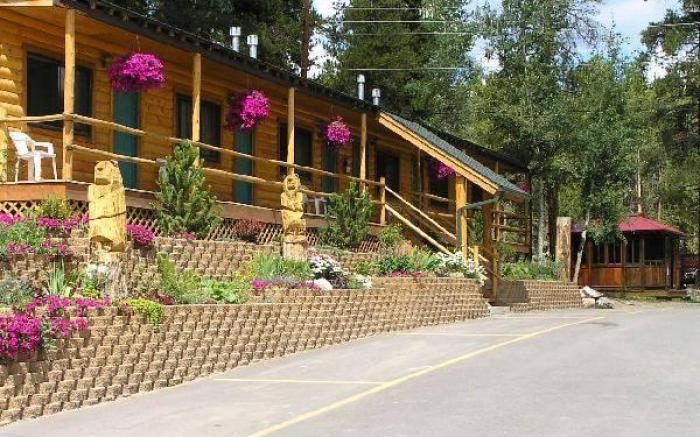 Spirit Lake Lodge