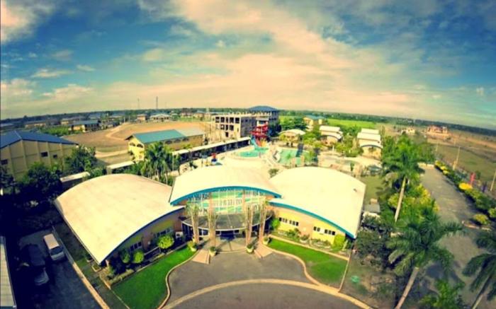ACROPOLIS NORTH WATERCAMP AND COUNTRY CLUB