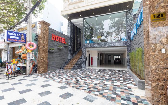Novelty Beach Hotel