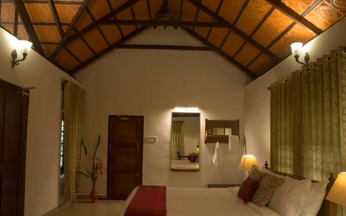 Palmgrove Lake Resort