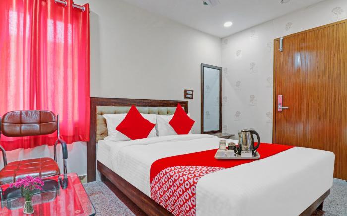 Heavens Inn Near Rasoolpura metro station