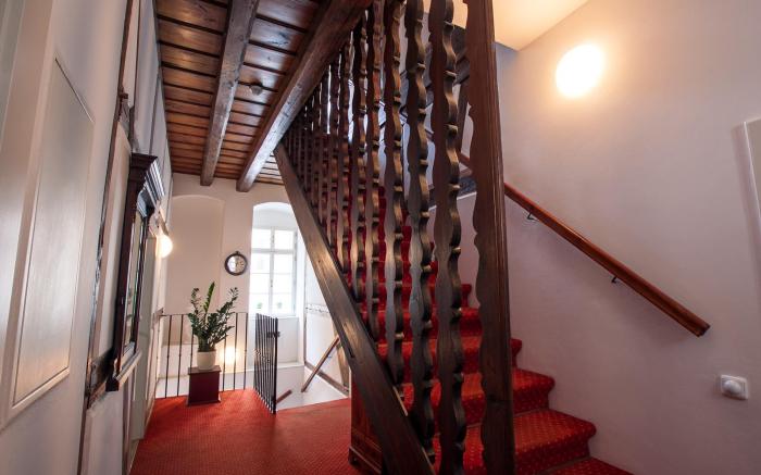 Tyn Courtyard Guestrooms