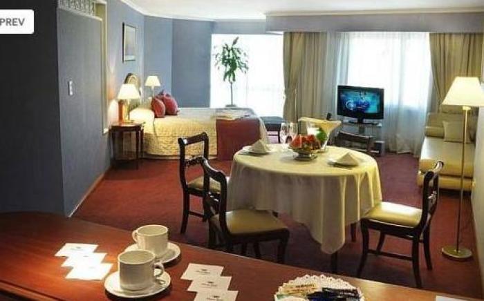 Plaza Real Suites Hotel