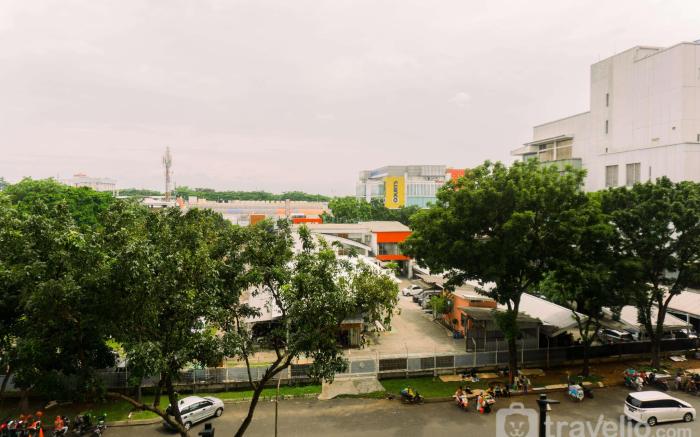 MinimalisWarm Studio Transpark Bintaro By Travelio
