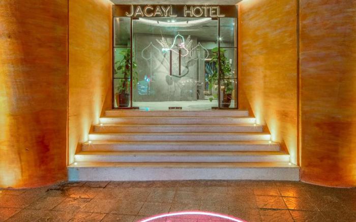 Jacayl Hotel