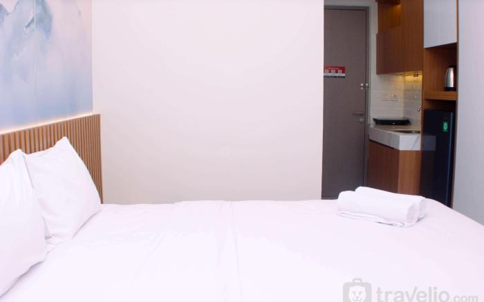 Design Studio Room at Vasanta Innopark By Travelio