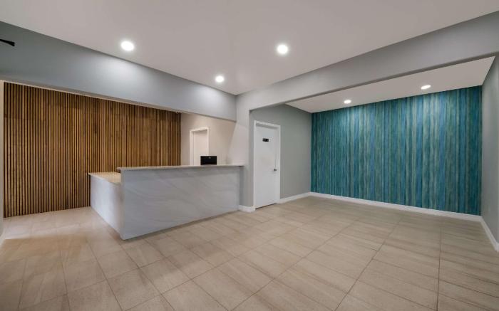 Rodeway Inn & Suites