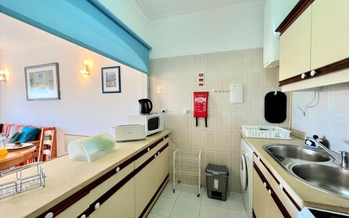 ALBUFEIRA CLASSIC WITH POOL by HOMING