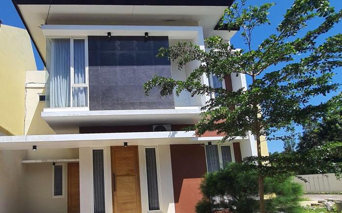 Arkana House
