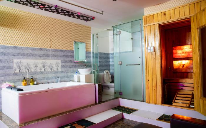 Luxury Hotel