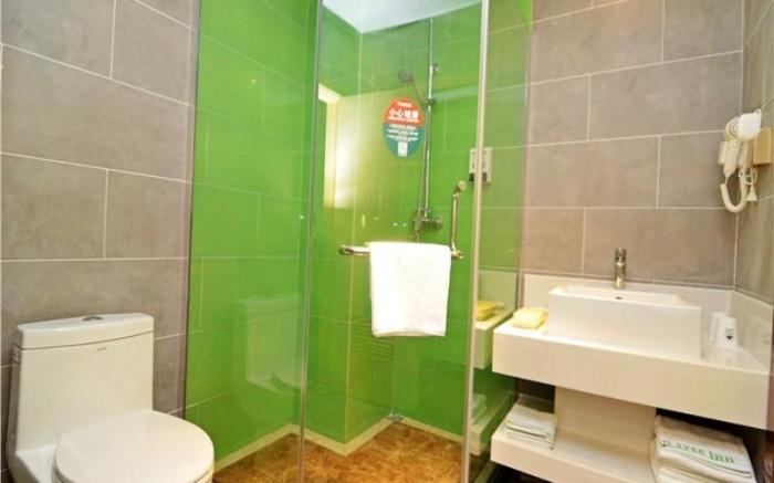 GreenTree Inn Xi'an Xincheng District Raily Station Wukou Metro Station Hotel
