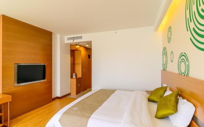 GreenTree Inn Wuhu Fangte Four Phase Wanchun Fortune Plaza Hotel