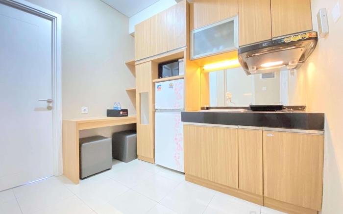 Modest 2BR Apt Parahyangan Residence By Travelio