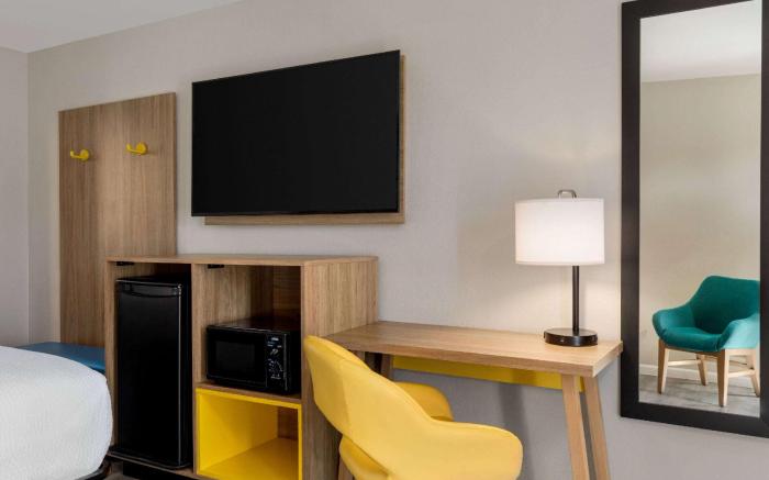Days Inn by Wyndham Emporia