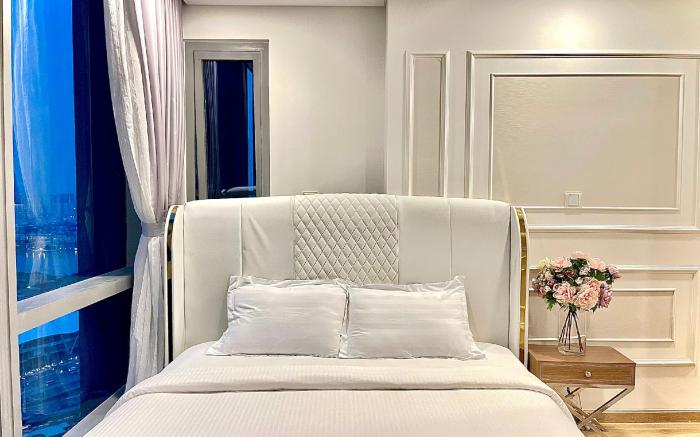 City View with 2 beds at Landmark 81 