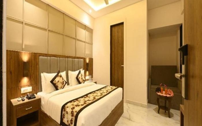 Hotel Avalon Palms Agra