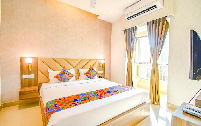 FabHotel Lake View Topsia - China Town
