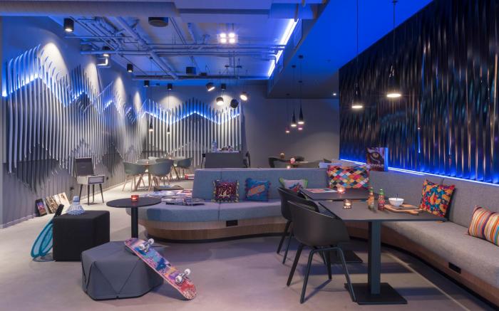 X Hotel