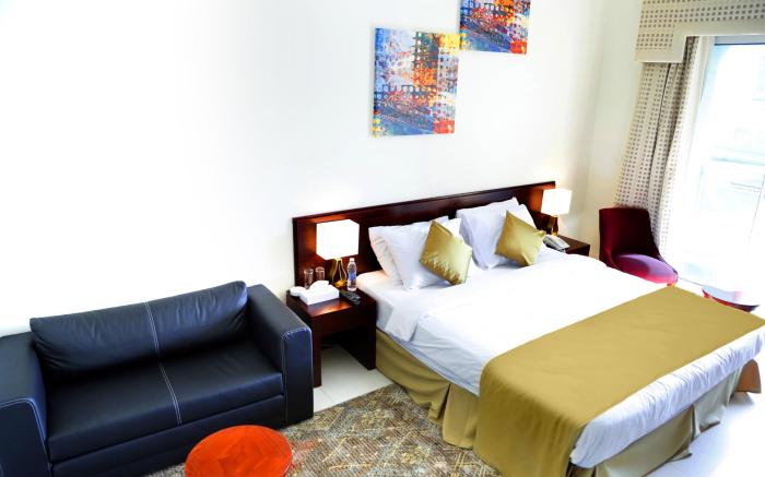 Click Square Hotel (Formerly  grand square hotel)