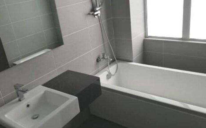B08 6~KSL Mall~Bathtub~Netflix ~ Pool View ~ 7 pax