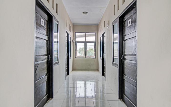 SPOT ON 91828 Homestay Dinda Syariah Near Masjid Al Amin