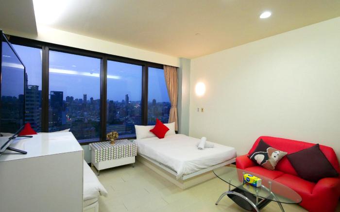 Kaohsiung Port Inn (高雄港商旅-希臘市景4人房)