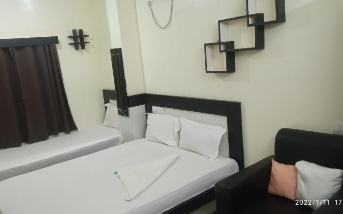 Hotel First Crown