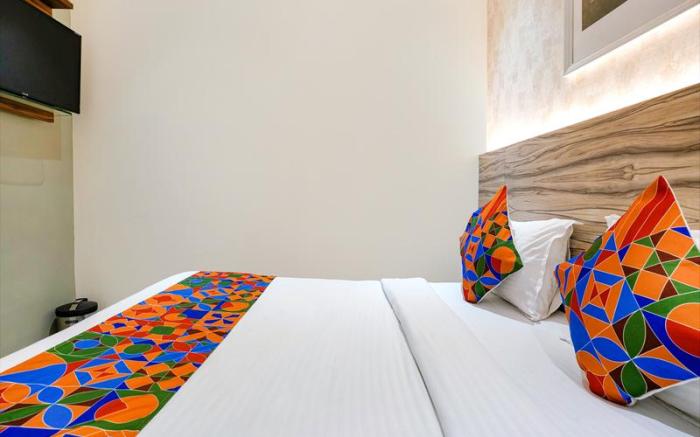 FabExpress The Dream Residency - Nr. Mumbai International Airport