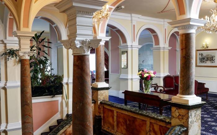 Royal Victoria Hotel