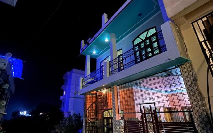 Happy High Stays 2bhk with terrace in tapovan
