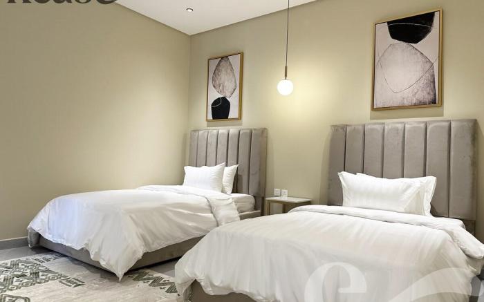 Kease Hittin K-9 Latest Development Balcony GX53