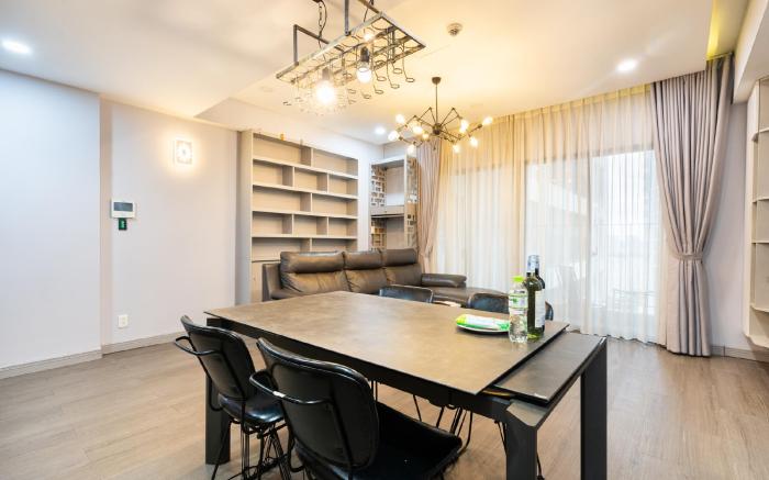 Minded Manor Apartment - Free Pool & Gym