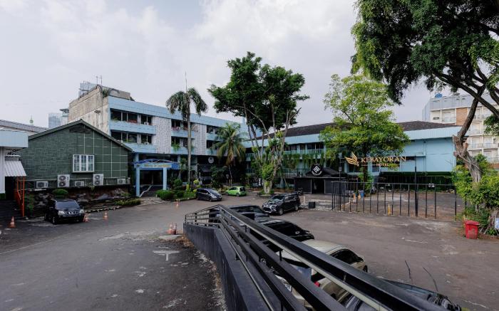 RedDoorz Plus near Kebayoran Baru Blok S