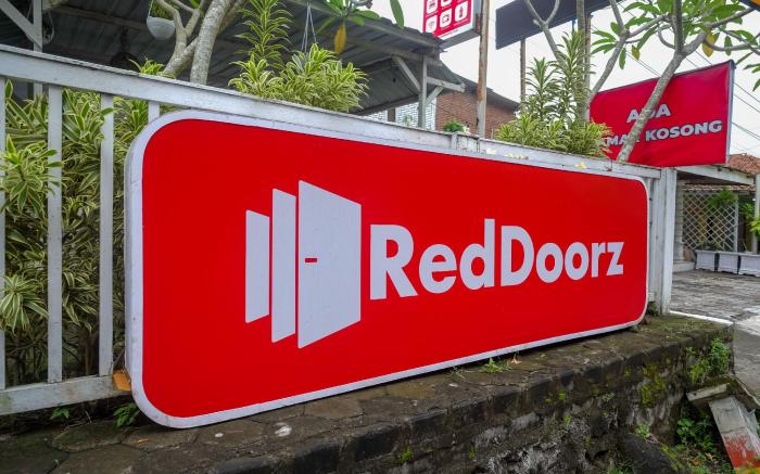 RedDoorz @ Paris Ocean