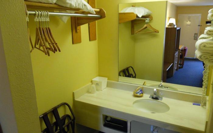 America's Best Inn - Savannah