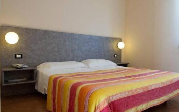 AutoHotel