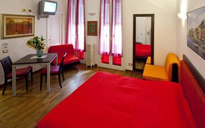 Lia Rooms
