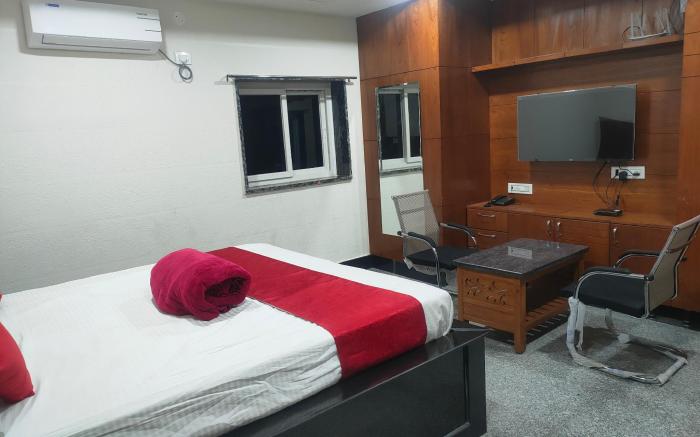 Hotel New Maruthi Inn, LB Nagar