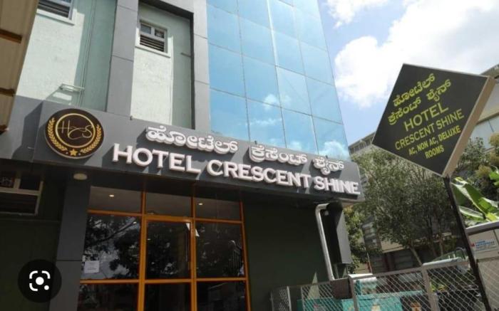 Hotel Crescent Shine