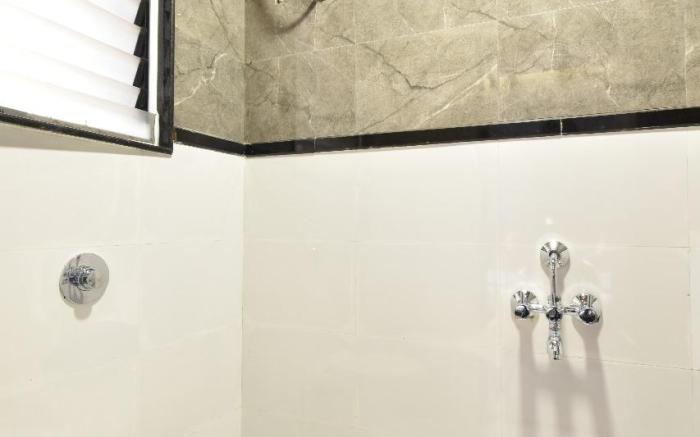 Hotel Ashirwad, Solpaur