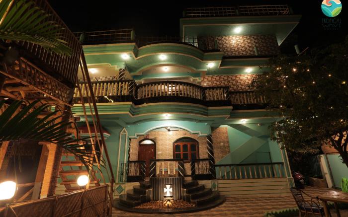 Tropical Wave Hostel