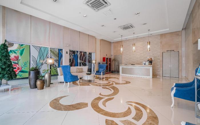 Tess and Tessha Condotel near T3 Airport