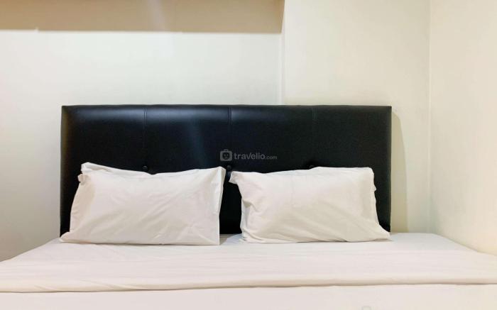 Warm Homey 1BR Belmont Residence Puri By Travelio
