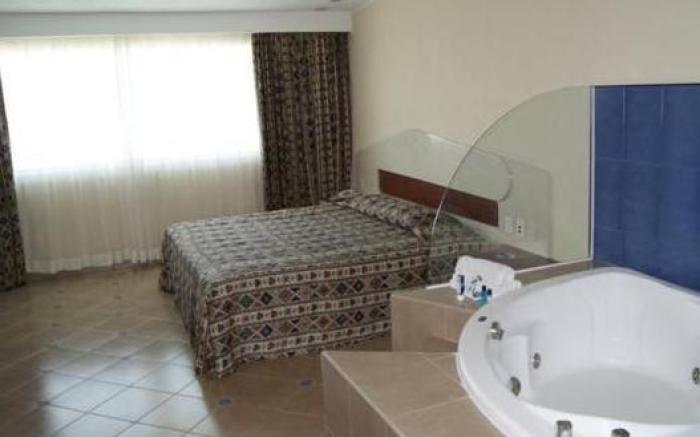 GS Cuernavaca Drive Inn - Adults Only