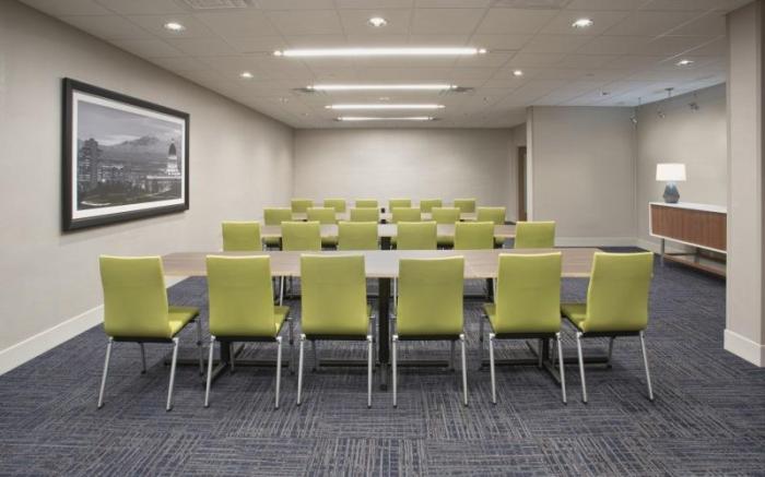Holiday Inn Express Kelowna - East By IHG