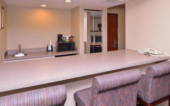 Baymont by Wyndham Sioux Falls North/I-29/Russell St