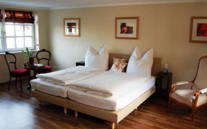 HEINRICHs winery bed & breakfast