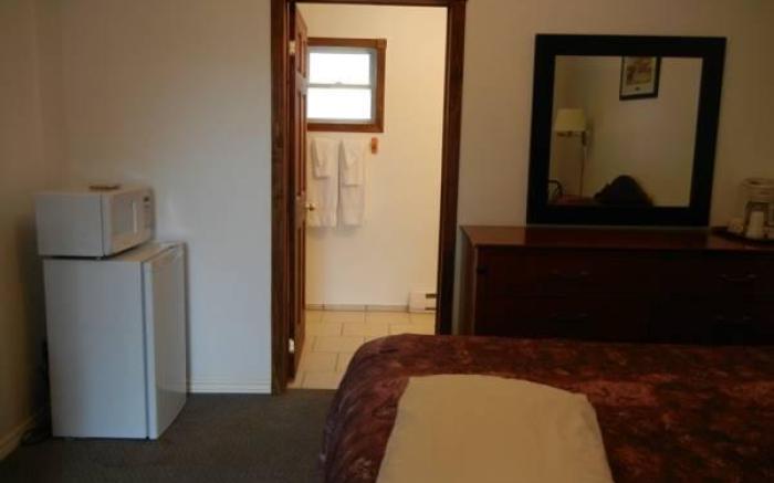 Holiday Motel