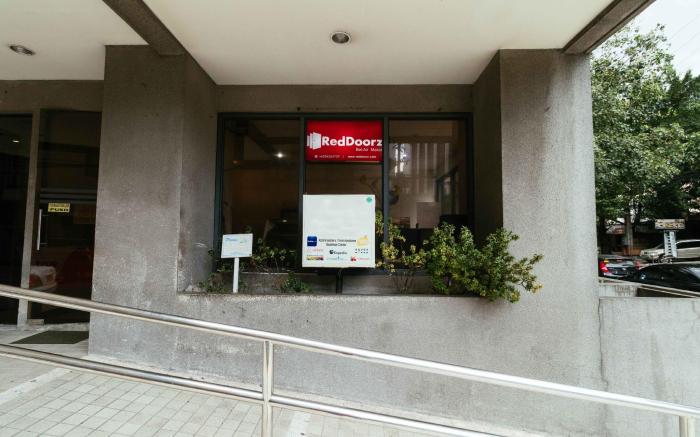 RedDoorz @ Bel Air Soho Suites Makati
