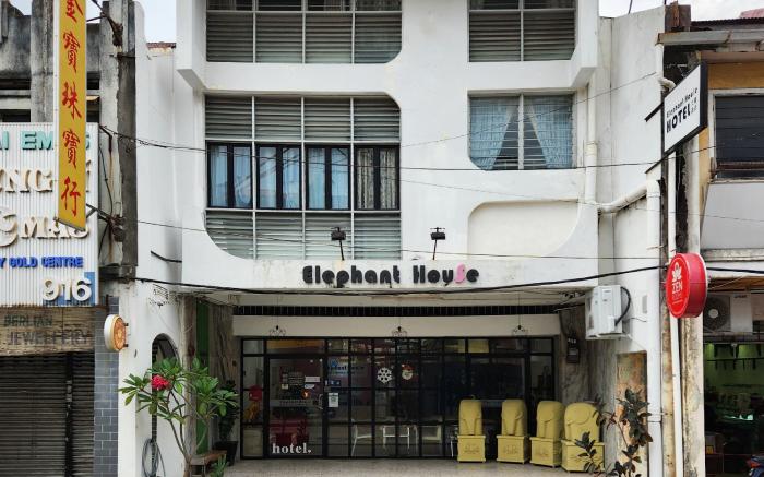 OYO 91068 Elephant House Boutique Hotel